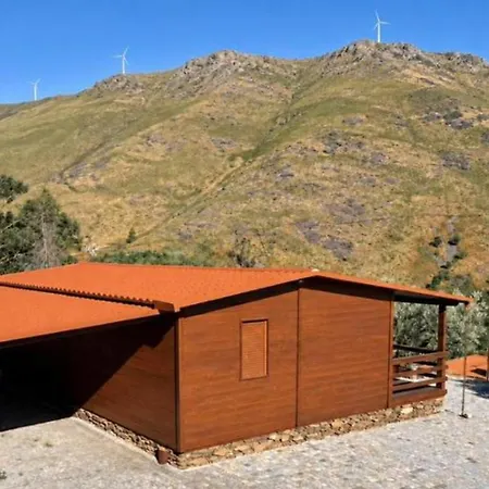 Refugio Do Valado Chalet